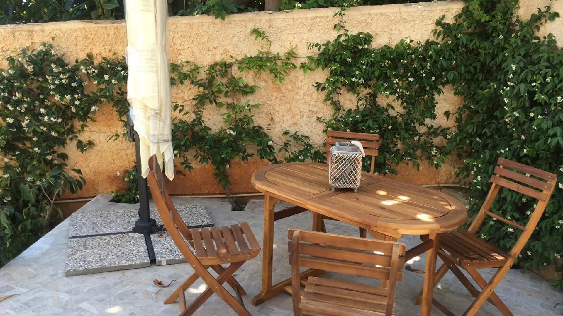 Residenza Don Camillo Villa Mondello 0*,  Italy